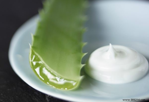 Cool down for your skin with this homemade aftersun from aloe vera 