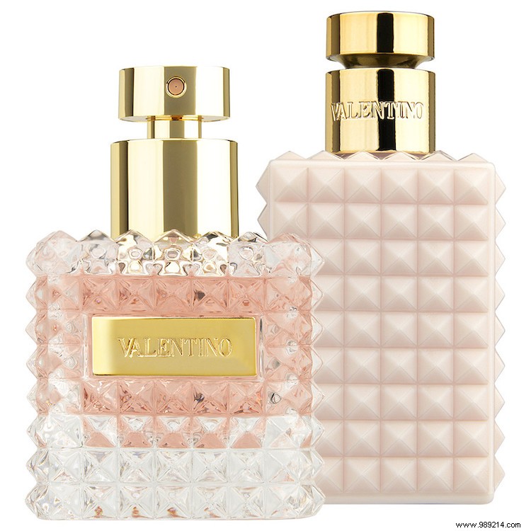 10 x delicious perfume sets for her to give as a gift 