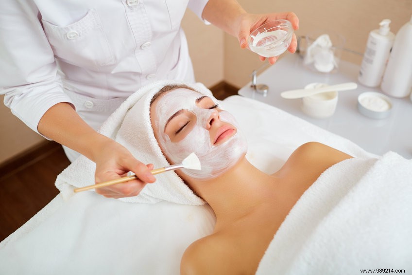 Why go to a beauty institute for treatments? 