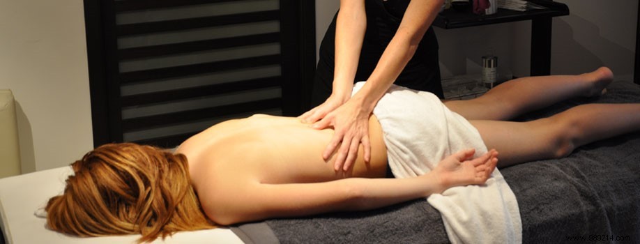 The experience of a small massage parlor 