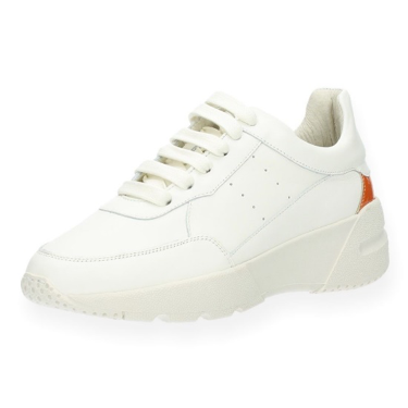 Trend:White chunky sneakers 