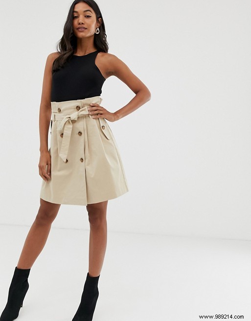 Trend:skirts with buttons on the front 