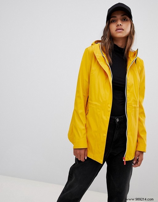 10 stylish raincoats for spring 