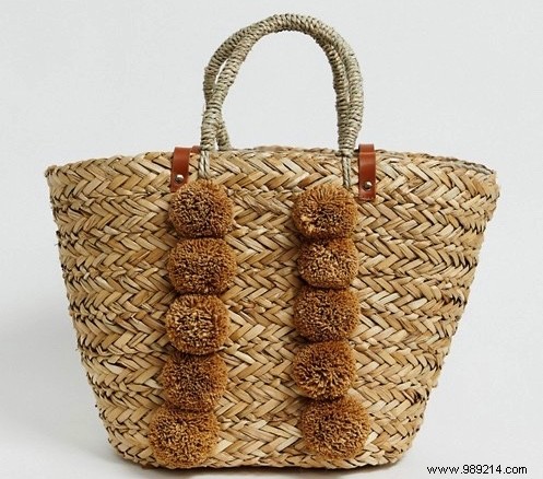 We wear these bags made of natural materials all summer 
