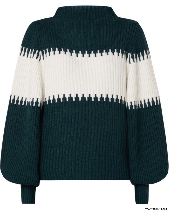 Lovely sweaters to keep you warm in the cold weather 
