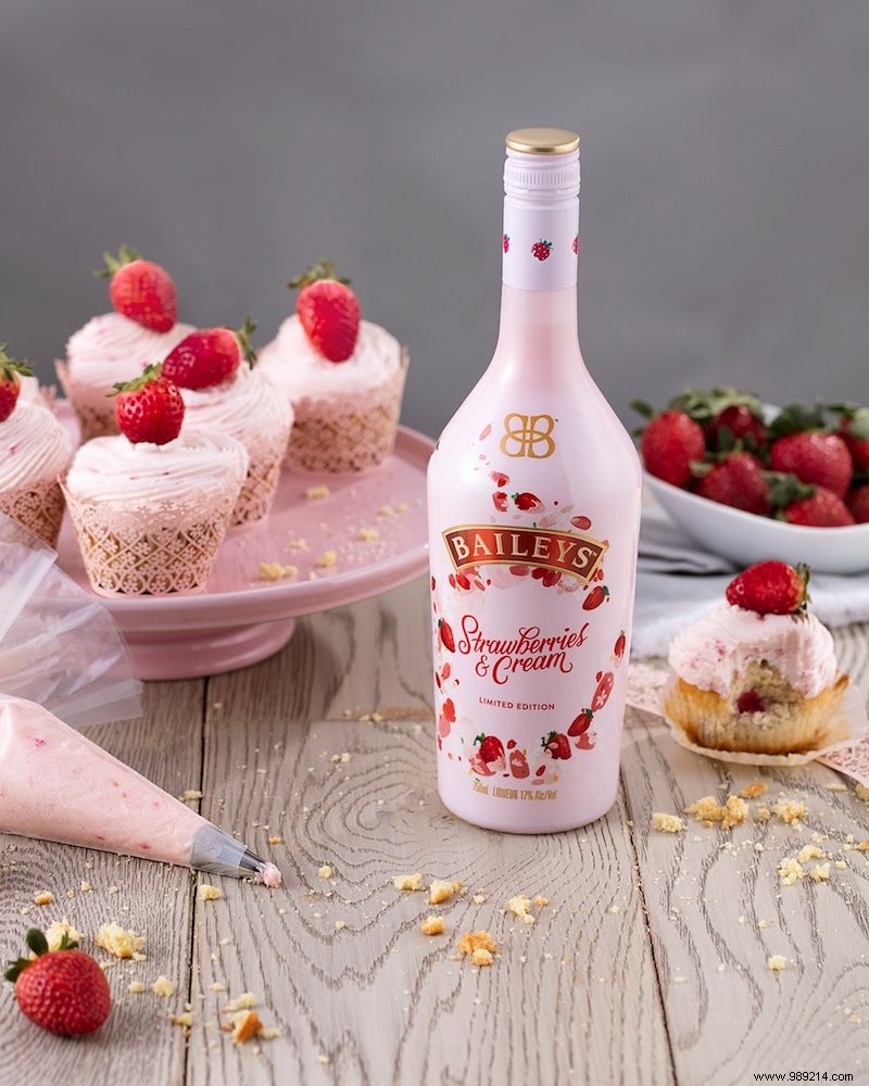 This sounds delicious:Baileys Strawberries &Cream 