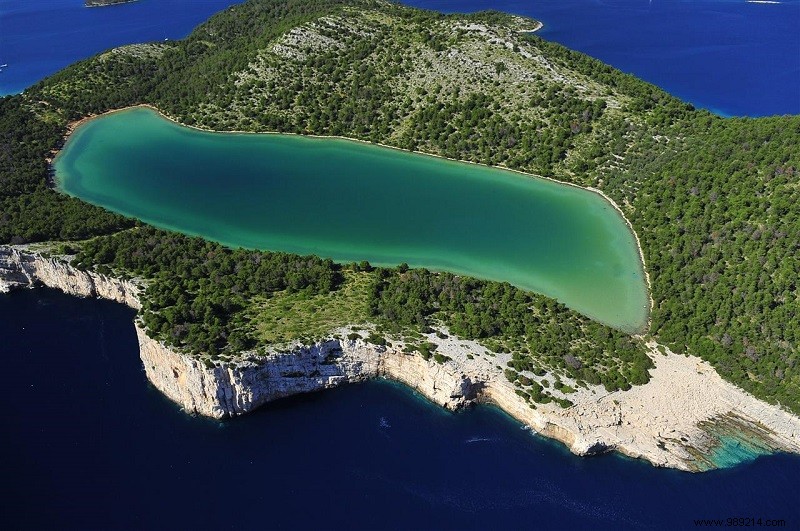Seven magical Croatian lakes 