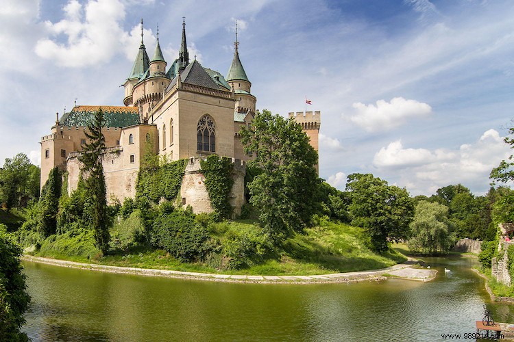 10 fairytale places you can visit in real life 