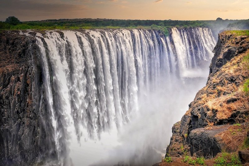 Ten spectacular waterfalls 