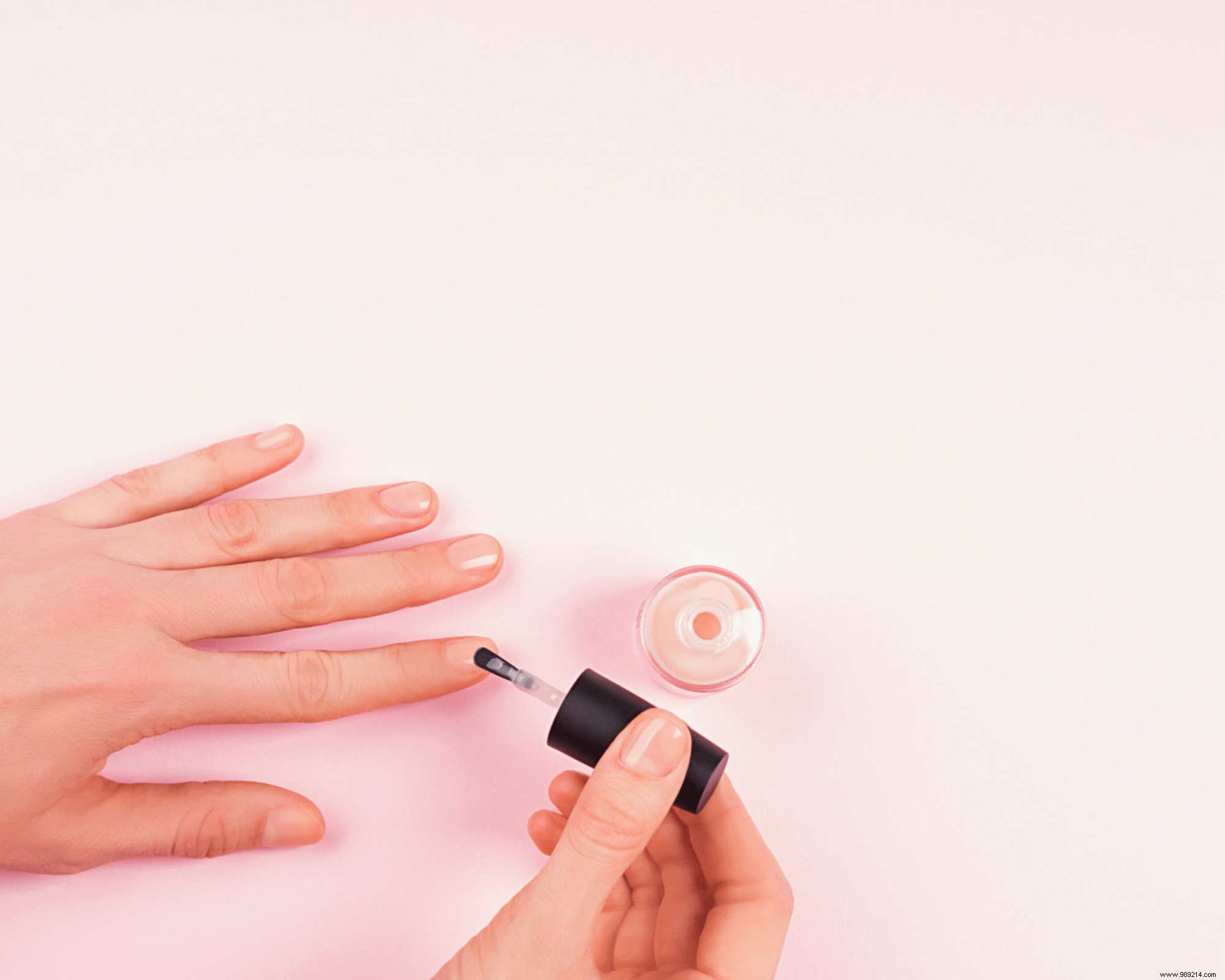 Our tip for properly applying your nail polish 
