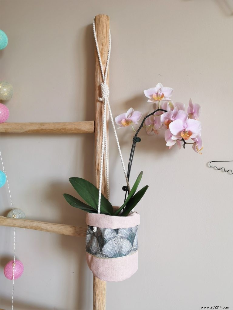DIY fabric pot cover without a sewing machine? 