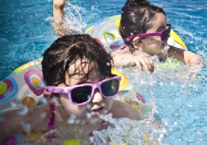 A swimming pool with children:what safety rules to observe? 