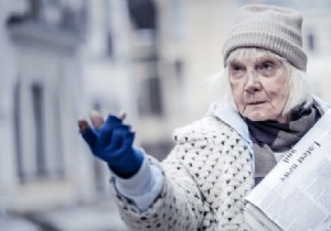 Odd jobs among seniors:a risk of precariousness? 