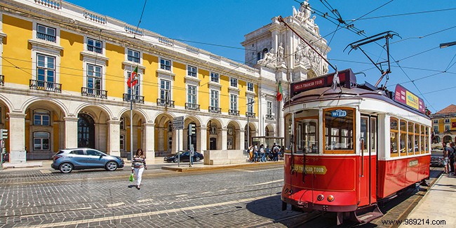 Long weekend in Lisbon:organization and sites to visit 