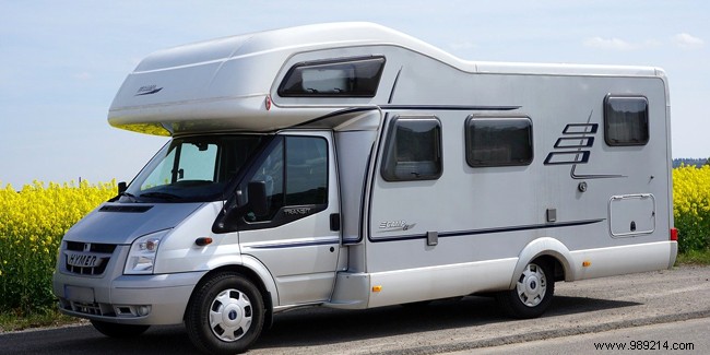 Driving a motorhome for the first time:7 tips 