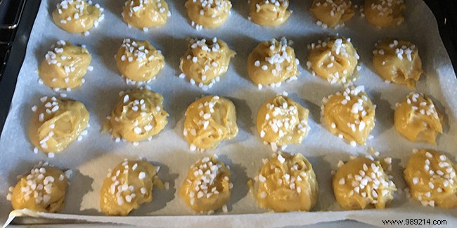 Recipe for homemade chouquettes like my grandmother 
