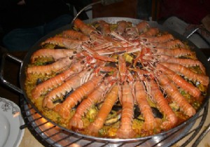 Paella, the Spanish dish 