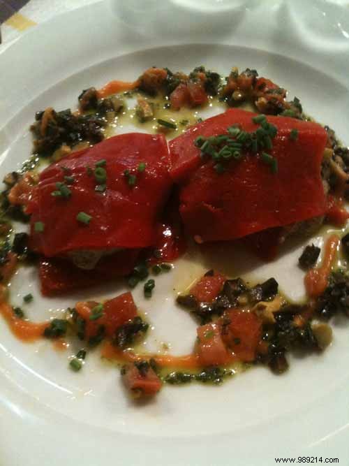 Small pimiento del Piquillo stuffed with fresh cheese and sardines, olive salpicon and pesto 