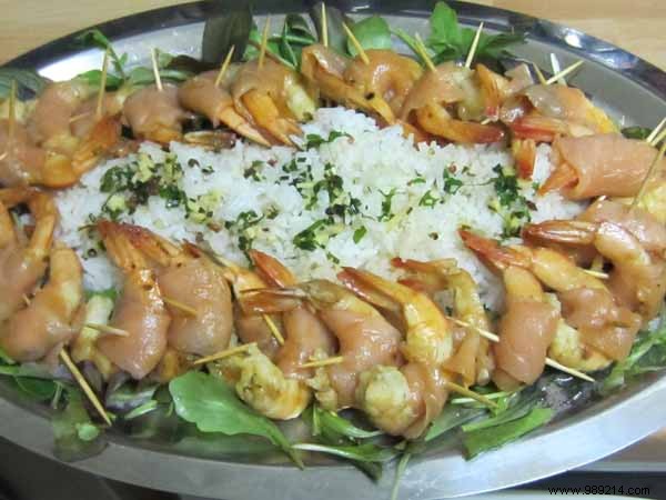 Creole shrimps with crunchy water chestnuts 