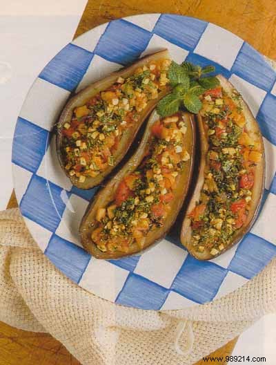 Aubergines stuffed with cabécous from Aveyron, olive oil and basil 
