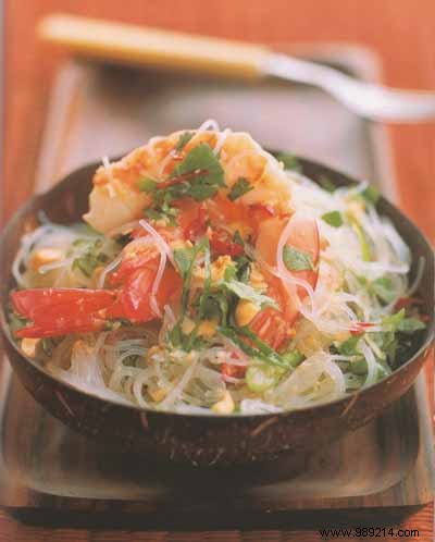 Vermicelli salad with prawns (Thai) 