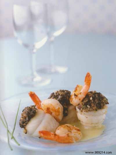 Sole fillets spread with prawns 