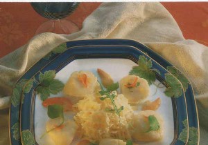 Scallops with turnip and pomelos 