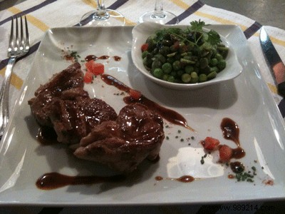 Sauteed lamb with pévre d ai and small bean ragout with thyme 