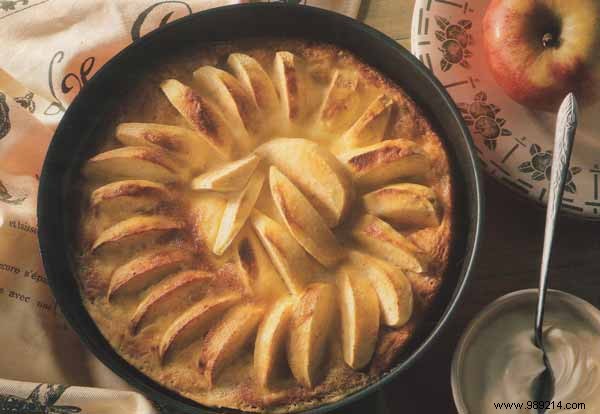 Apple cake with three cookings 