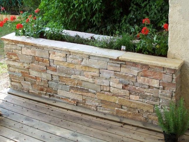 How to build a stone wall? 