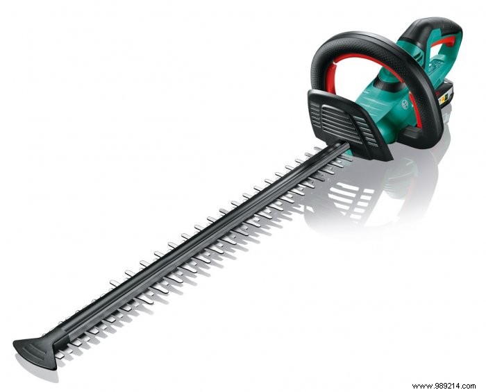 Best electric hedge trimmer:Bosch AHS 54-20 vs Bosch AHS 70-34 