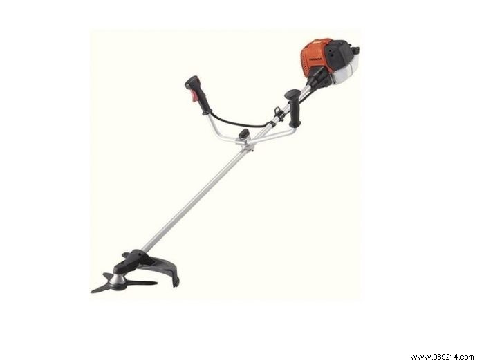 4-stroke petrol brushcutter:advantages and prices 