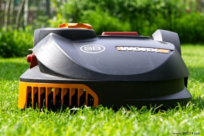 Buying a robot lawn mower:what are the advantages? 