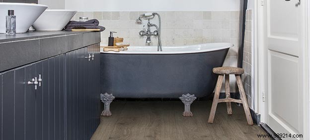 Water-resistant laminate flooring:the ideal parquet for the bathroom 
