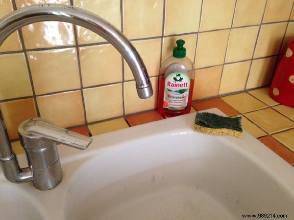 How to make homemade and ecological dishwashing liquid? 