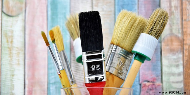 How to maintain, clean and store your brushes? 