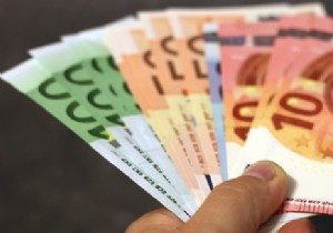 To borrow €275,000, what salary do you need (single or couple)? 