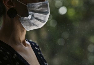 Masks and Bad Breath: Dentists Explain Dry Mouth Risks and Prevention