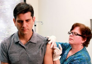 Why HAS Recommends a Single COVID-19 Vaccine Dose for Recovered Patients