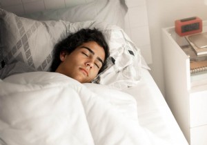 Sleep an extra hour a night to lose weight? 