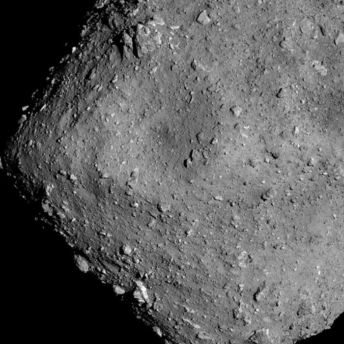800 million years ago, the Earth and the Moon suffered an asteroid shower 