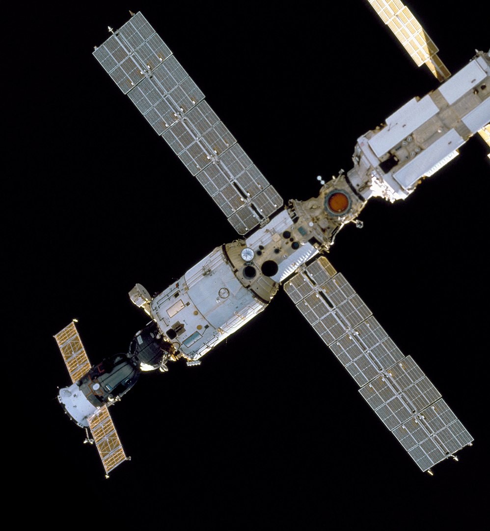 ISS:the air leak is in one of the Russian modules of the station 