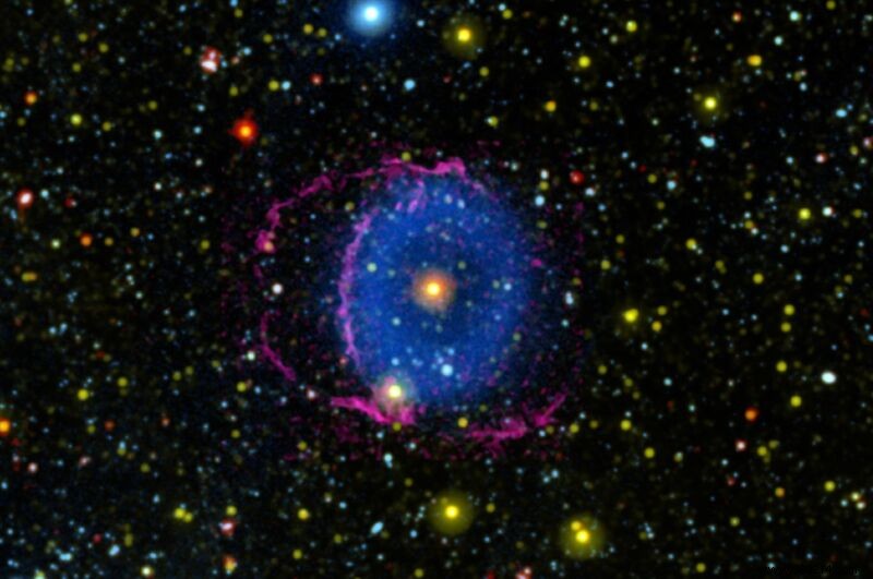 The mystery of the Blue Ring Nebula is finally solved 