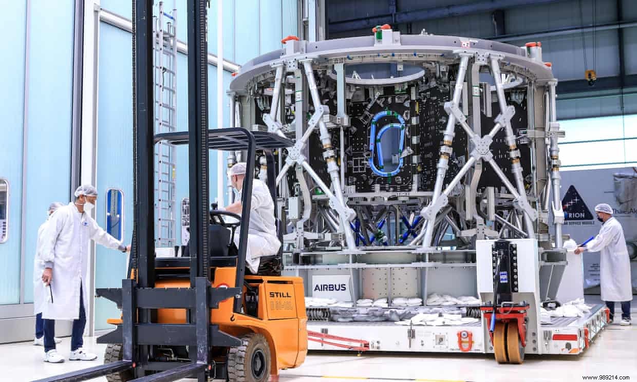 Airbus to build three more lunar mission modules 