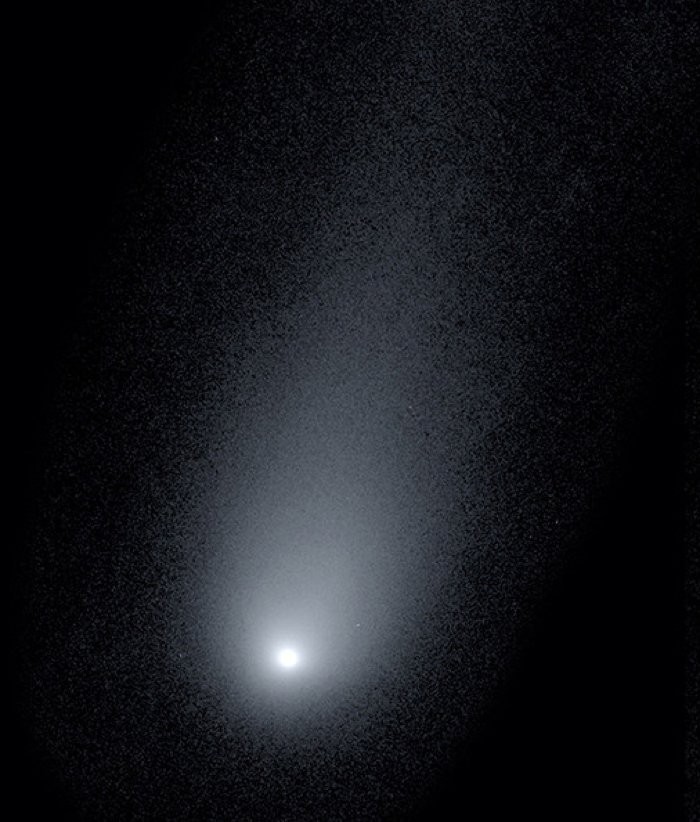 While flirting with the Sun, this comet encountered its first star 