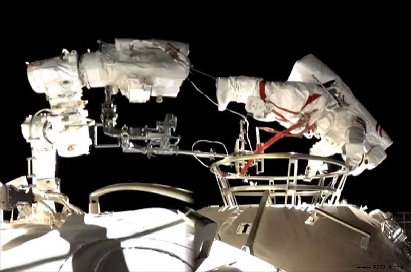 The taikonauts complete the second spacewalk in their history 