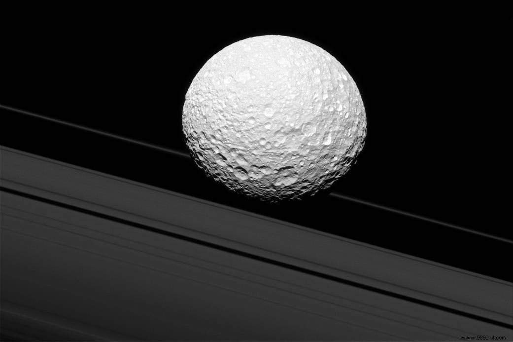 Mimas, Saturn s  Death Star , is Home to an Underground Ocean 