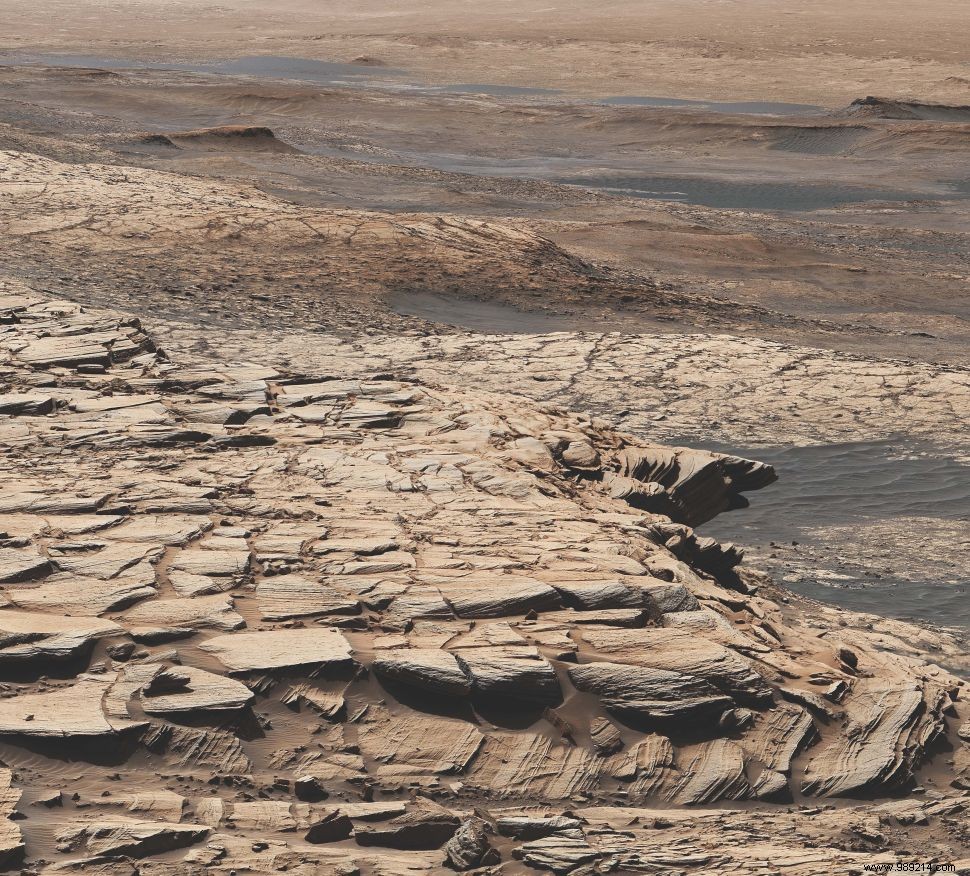 Three possible explanations for this discovery on Mars. One of them involves life 