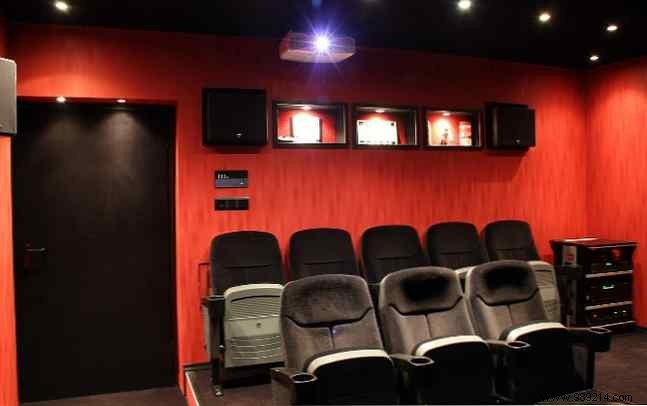 How to build a home theater on the cheap