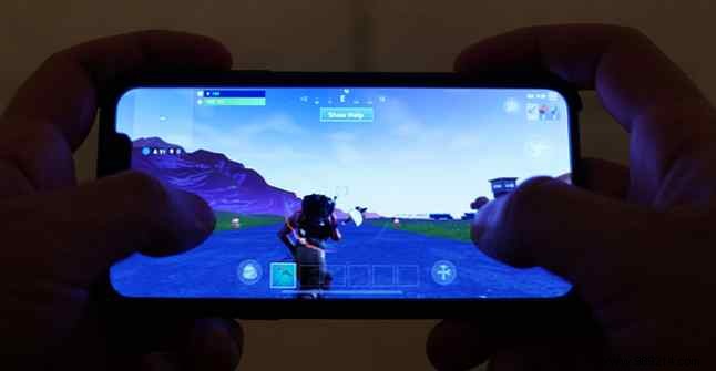 Is Fortnite Battle Royale on Mobile worth playing? 